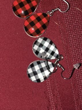 Buffalo Plaid Teardrop Earrings - Red & Black and White & Black
